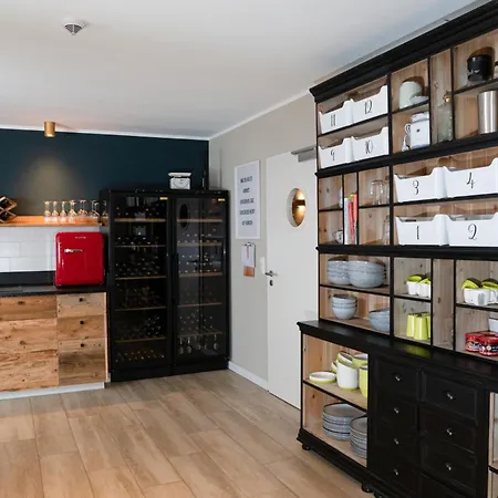 Landliebe 2 Отель Alkersum